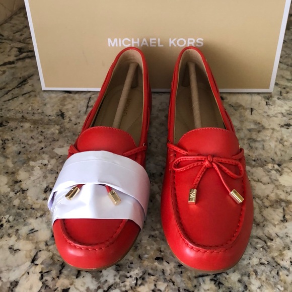 NIB WOMENS MICHAEL KORS SUTTON MOC NAPPA SZ 10M - Picture 3 of 6